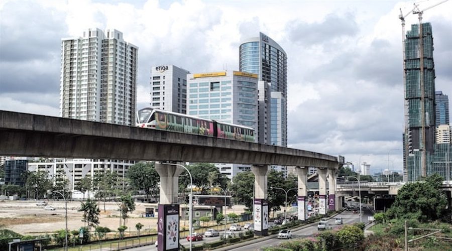 港股收盘(07.31) | 恒指下跌1.6%失守两万五 AI概念股逆势上涨 快手-W(01024)领跑蓝筹